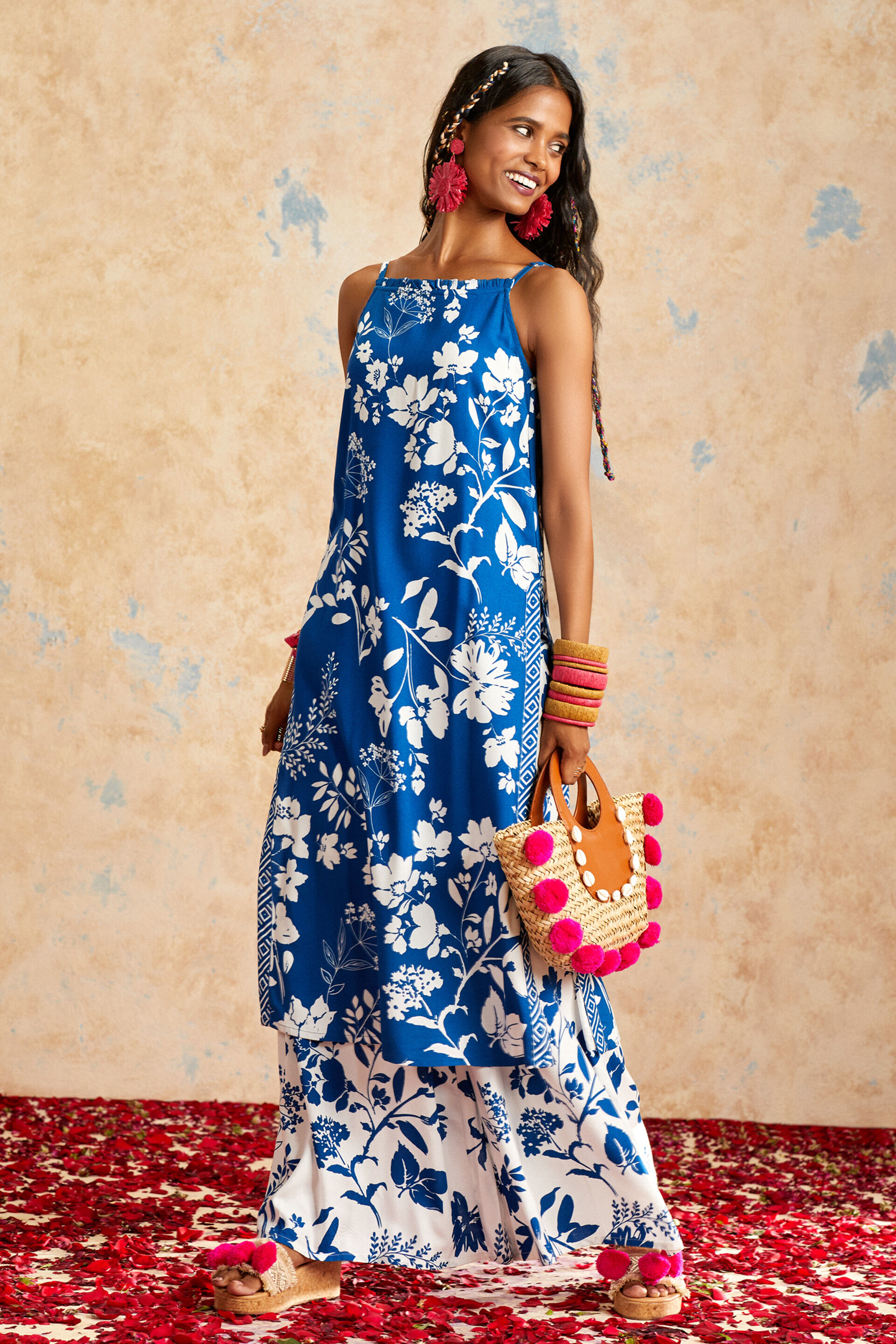 Womens Dresses Explore Casual Wear and Day Wear Ethnic Dresses